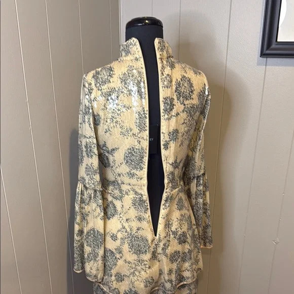 B6 Cynthia Rowley Women’s 2 Beige and Gray Patterned Long Sleeve Sequined Dress - Picture 7 of 8